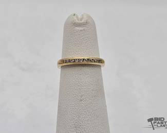 715 14kt Gold Ring with SemiPrecious Stones 2.1g