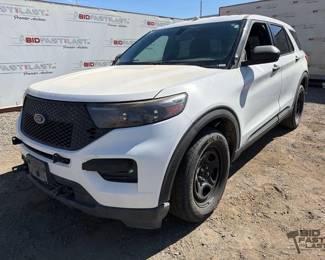 240 2020 Ford Explorer
