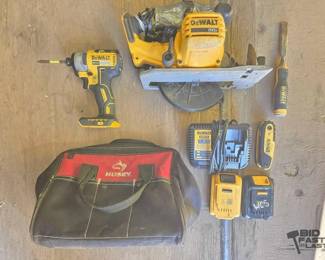 3003 DeWalt Tools