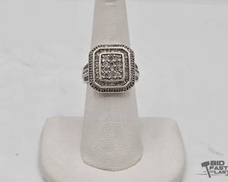 902 .925 Sterling Silover Ring with Diamonds