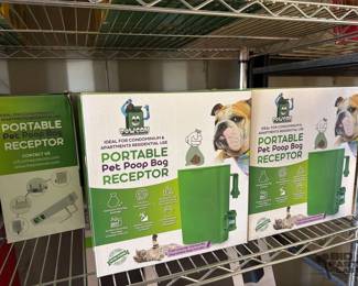 4060 7 Paw Can Portable Pet Poop Bag Receptor