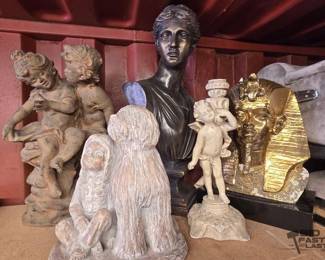 6066 5 Decortive Statues