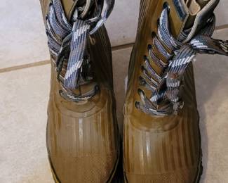 Size 7 steel toed