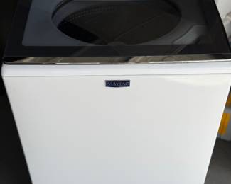 BRAND NEW MAYTAG WASHING MACHINE