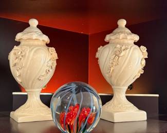 Art glass paper weight, Italian urns