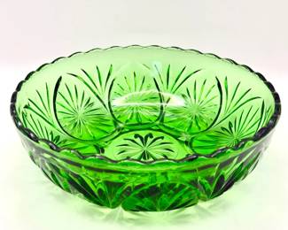 Anchor Hocking Emerald Green Medallion Glass Bowl