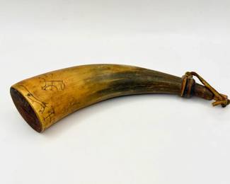 vintage hand-carved scrimshaw powder horn