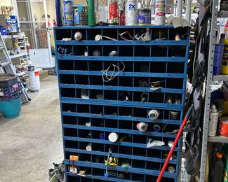 Hardware organizer