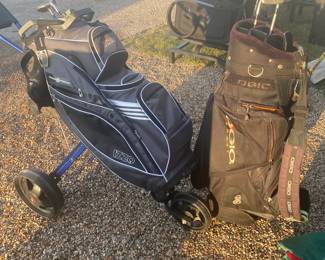 Like new Izzo and Ogio golf bags