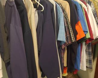 Men's and women's vintage clothing. Priced to.sell !.