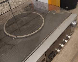 Vintage turntable, stereo equipment and speakers