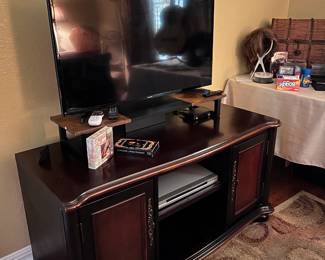 3 large flat screens