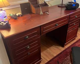 Nice desk