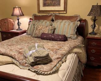 Queen sleigh bed