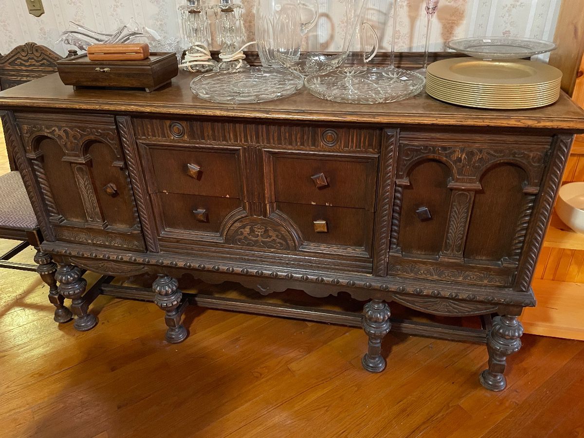 Jackobean Oak Buffet