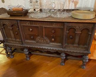 Jackobean Oak Buffet