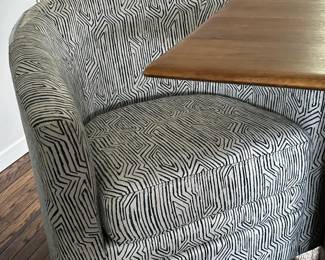 Bob's Swivel Chair x 4