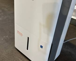 Midea Dehumidifier