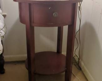 Small Endtable second image