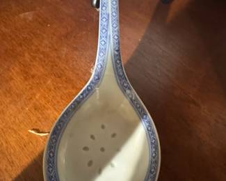 Blue and White Porcelain Rice Grain Pattern Chinese Soup Spoon