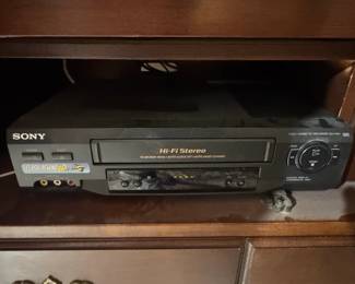 Sony SLVN HiFi Stereo VCR