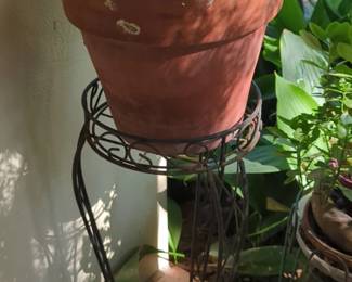 Terracotta Flower Pot with Wrought Iron Stand