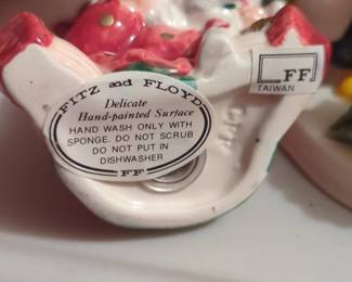 Fitz and Floyd Santas Little Helper Figurine Set second image
