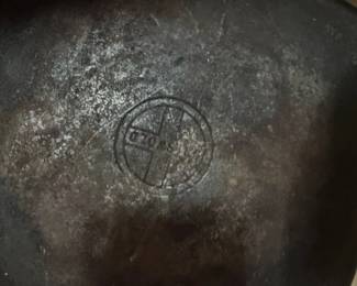 Griswold Cast Iron Square Skillet second image