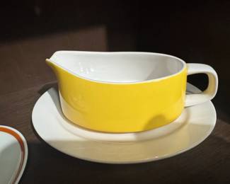 Mikasa CeraStone Gravy Boat and Saucer