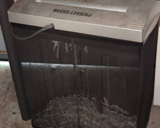 Privacy Guard Shredder