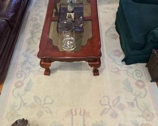 Handmade Woolen Area Rug with Floral Motif