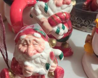Fitz and Floyd Santas Little Helper Figurine Set