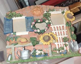 Garden Scene Photo Frame