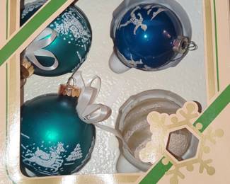 Pyramid Winter Scene Christmas Ornaments Set of