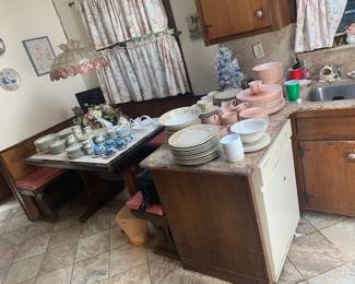 Lots of Simi-Formal China in very good condition 