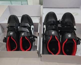 Brand new Peloton Cycling shoes size 41 and 45 there is also a new Peloton heart rate monitor and headphones