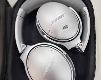 Bose quiet comfort QC35 you 