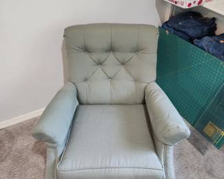 Nice stationary chair
