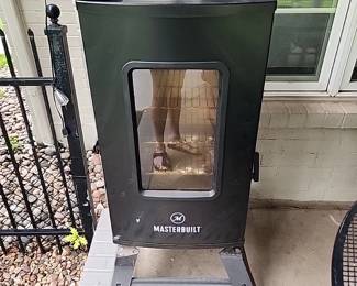 Masterfully smoker