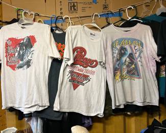 Black crowes and Chicago concert shirts