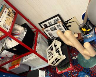 crazy wonderful basement finds, inc new kitty scratch toy!