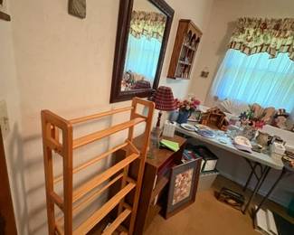 2nd bedroom left side