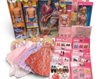 Newer Barbie Dolls, Clothes  Accessories