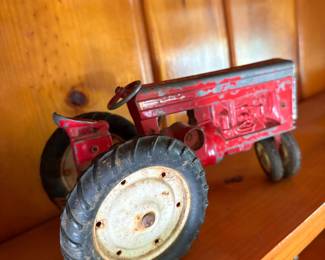 Vintage Tru-Scale Farmall "M" Tractor Toy