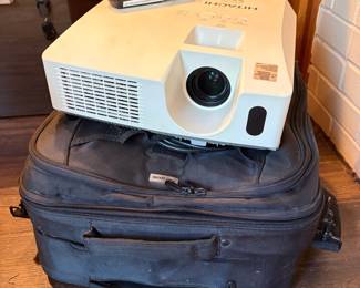 Hitachi CP-X2510N Portable Projector with Targus Bag and Remote