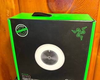 Razer Kiyo Broadcasting Camera with Illumination
