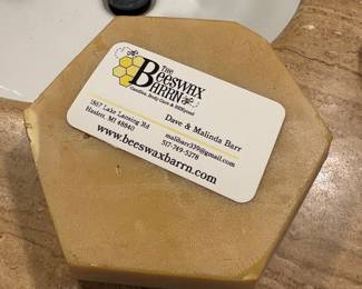 The Beeswax Barn Hexagonal Bar