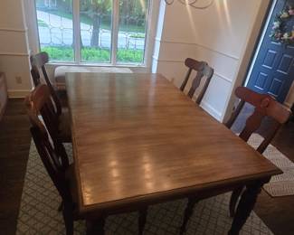 Ethan Allen dining table and chairs (includes leaf)