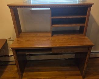 Computer desk
