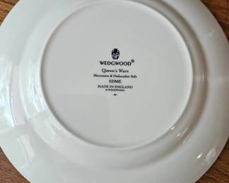 Creamware Dinnerware Set third image